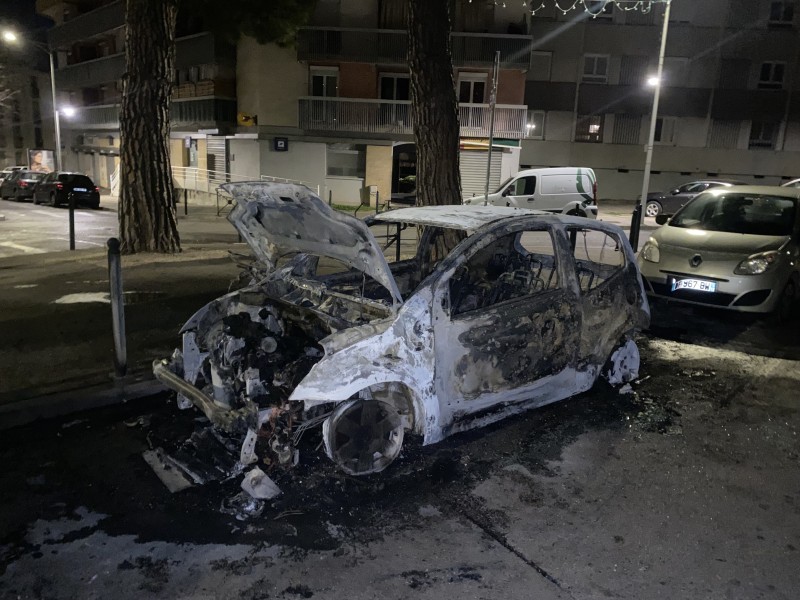 Enlèvement d’un Véhicule Incendié a Aix-en-Provence 