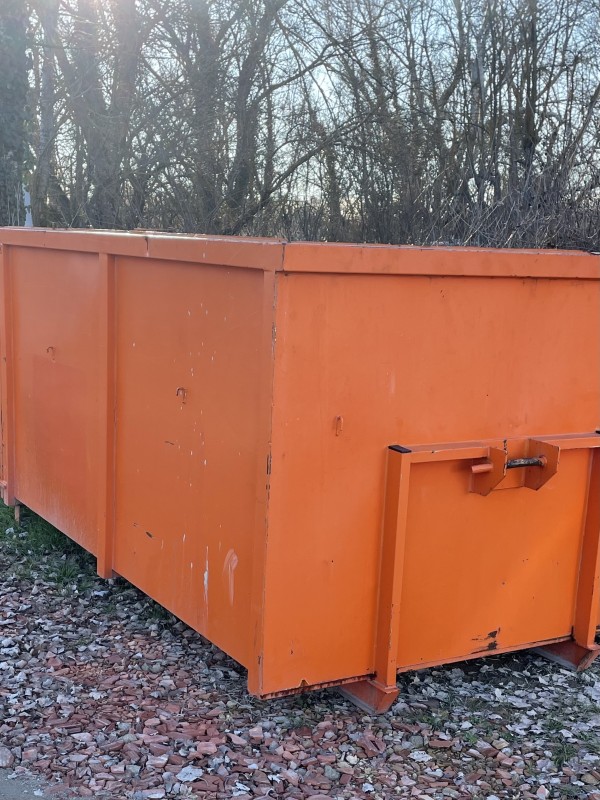 Où louer une benne pour déchets verts dans les Bouches-du-Rhône ?