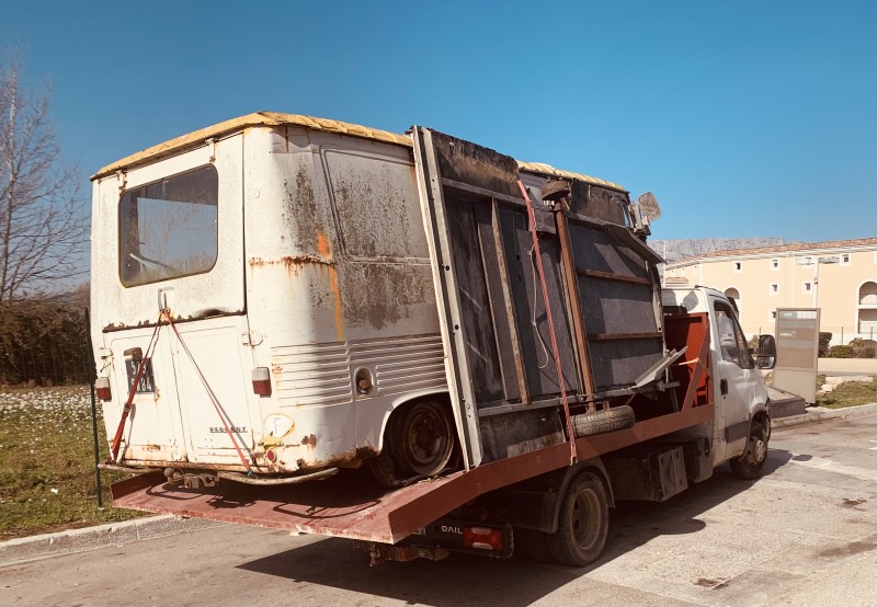  Enlèvement d’épave sur la commune d’Aix-en-Provence