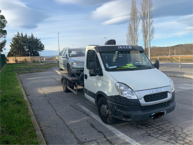 Epaviste gratuit à Trets