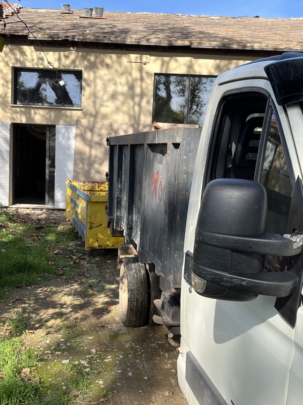  Location de Benne 6 m³ à gravats  à Grans