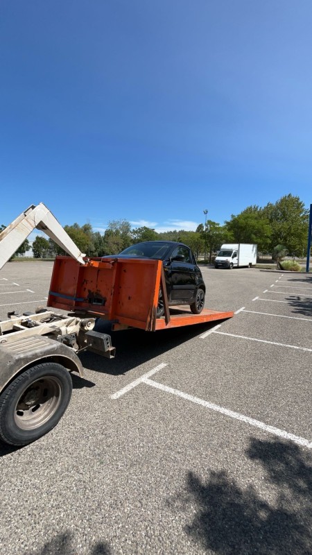 Enlèvement d’épave gratuit à Rousset